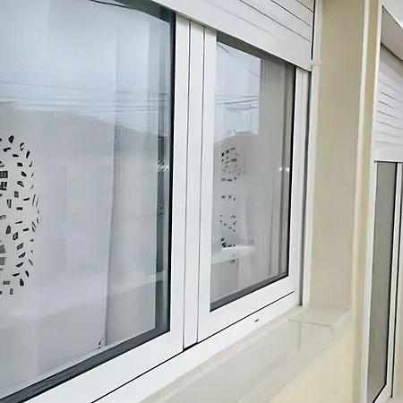 Lejlighed Comfortable In Feijo With Shared Pool, 90 M²