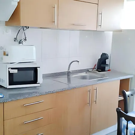 Lejlighed Comfortable In Feijo With Shared Pool, 90 M² *