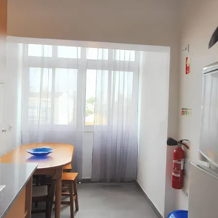 Daire Comfortable In Feijo With Shared Pool 90 M² *