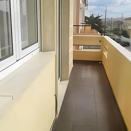 Comfortable In Feijo With Shared Pool, 90 M² Apartmán Almada