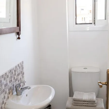 דירה Comfortable In Feijo With Shared Pool, 90 M²