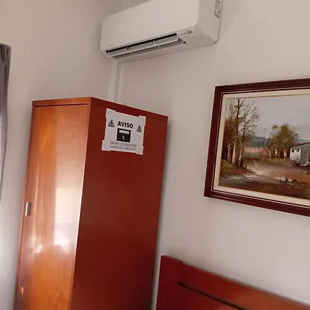Comfortable In Feijo With Shared Pool, 90 M² Almada