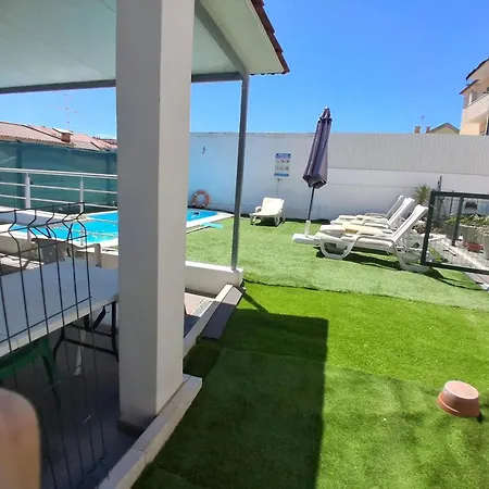 Comfortable In Feijo With Shared Pool, 90 M²