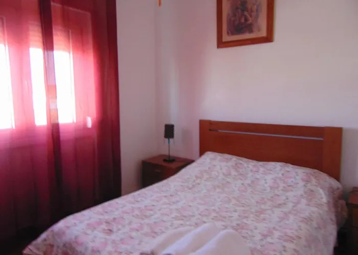 Comfortable In Feijo With Shared Pool, 90 M² Appartement Almada